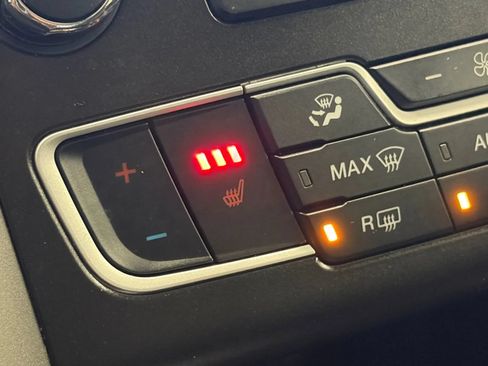 Used 2020 Ford Fusion SEL FWD image 24