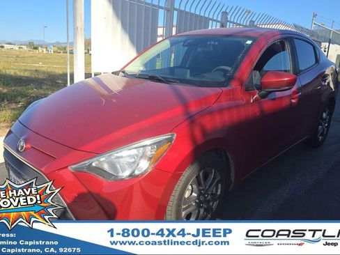 Used 2019 Toyota Yaris LE image 1