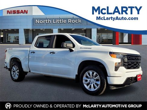 Used 2022 Chevrolet Silverado 1500 Custom image 1