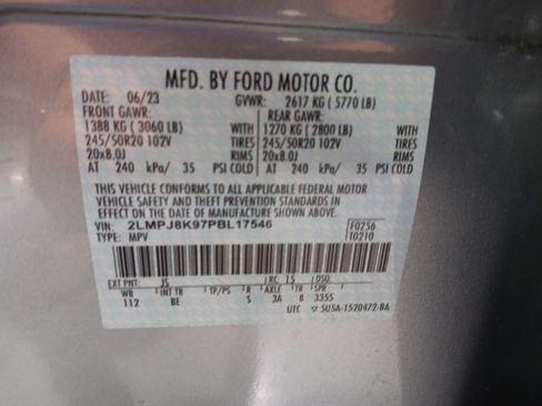 Used 2023 Lincoln Nautilus Reserve AWD/4WD image 3
