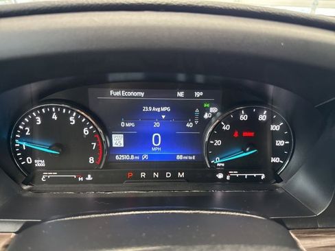 Used 2021 Ford Explorer Limited w/ Equipment Group 301A image 23