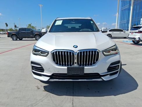 Used 2023 BMW X5 sDrive40i w/ Premium Package RWD image 2