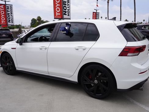 Used 2022 Volkswagen GTI SE FWD image 5