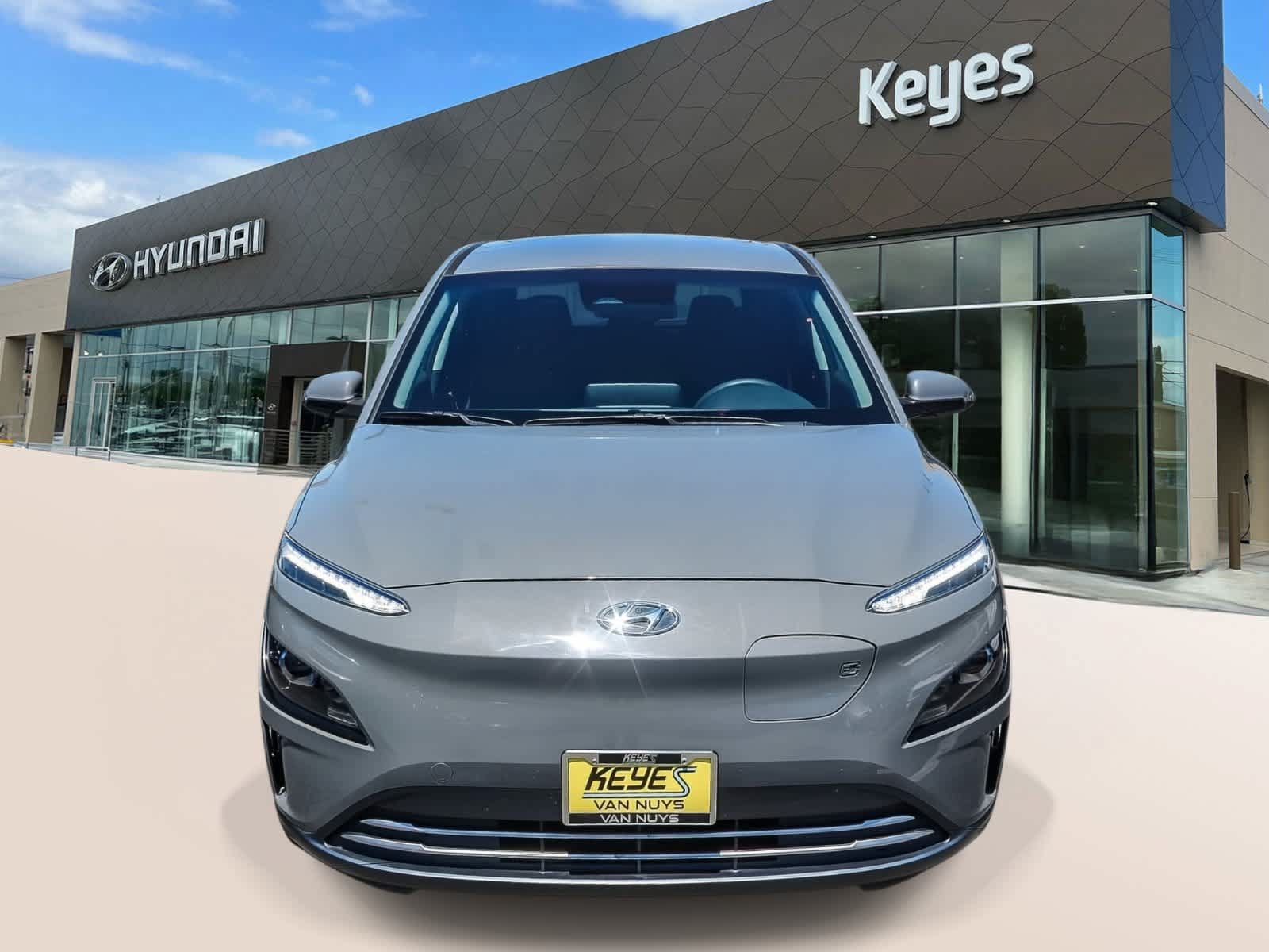 Certified 2023 Hyundai Kona SE FWD image 2