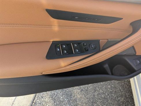 Certified 2023 BMW 540i xDrive w/ Premium Package image 11