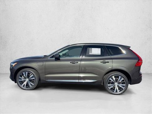 Used 2022 Volvo XC60 T8 Inscription w/ Advanced Package image 9