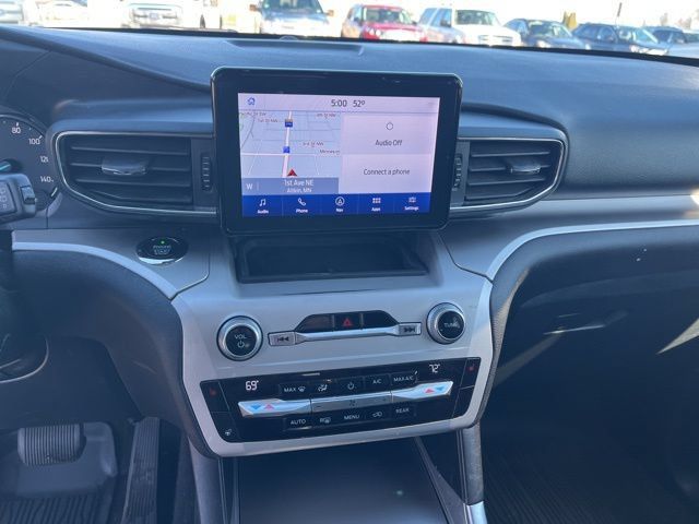 Used 2021 Ford Explorer XLT w/ Equipment Group 202A AWD/4WD image 12
