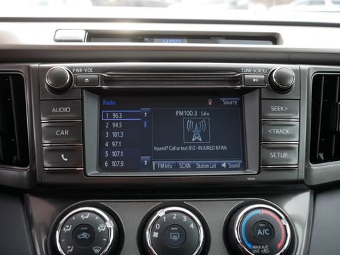 Used 2015 Toyota RAV4 LE image 24