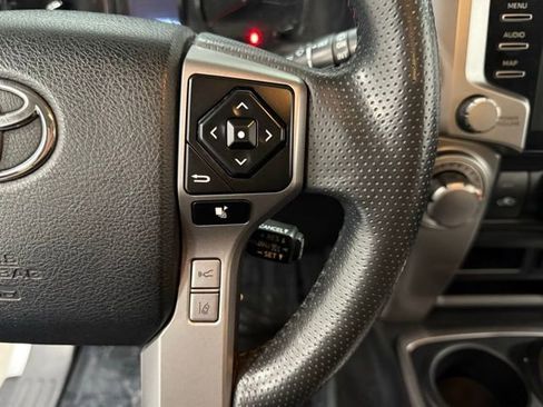 Used 2020 Toyota 4Runner SR5 image 12