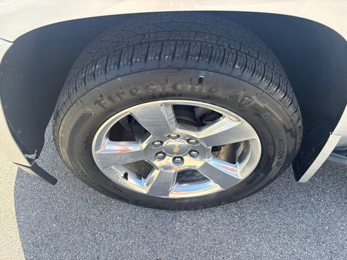 Used 2016 Chevrolet Suburban LT AWD/4WD image 10
