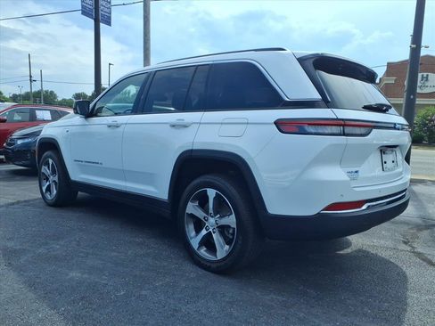 Used 2023 Jeep Grand Cherokee 4WD 4xe image 26