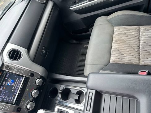 Used 2015 Toyota Tundra SR5 RWD image 24