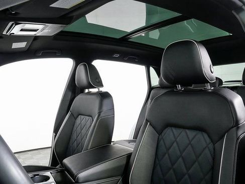 Used 2025 Volkswagen Atlas Cross Sport SEL Premium R-Line image 6