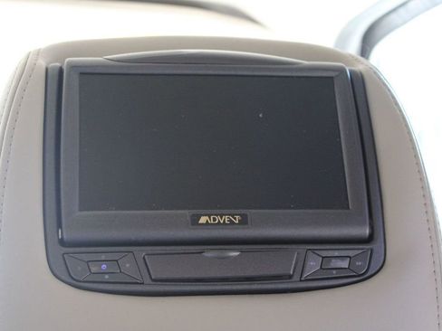 Used 2015 Lincoln Navigator 2WD image 36