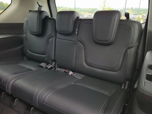 New 2026 Nissan Armada SV image 11