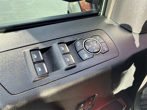 Used 2019 Ford F150 Raptor w/ Equipment Group 802A Luxury image 10