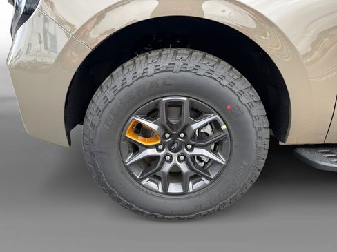 New 2026 Ford Expedition Tremor image 9