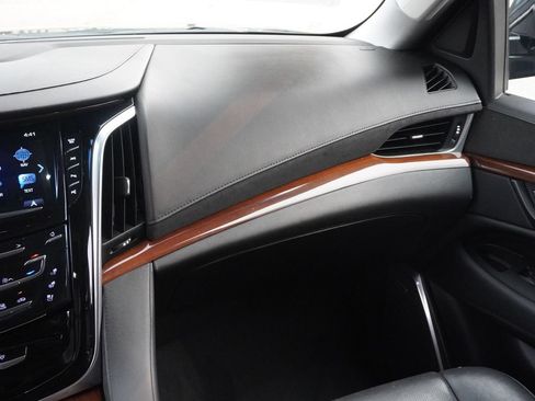 Used 2020 Cadillac Escalade ESV Luxury AWD/4WD image 29