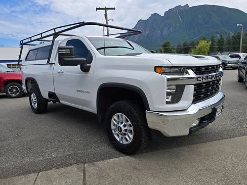 Used 2022 Chevrolet Silverado 2500 LT w/ Convenience Package RWD image 3