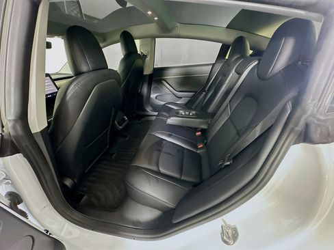 Used 2023 Tesla Model 3 Standard Range image 27