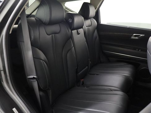 Used 2024 Genesis GV80 2.5T image 32