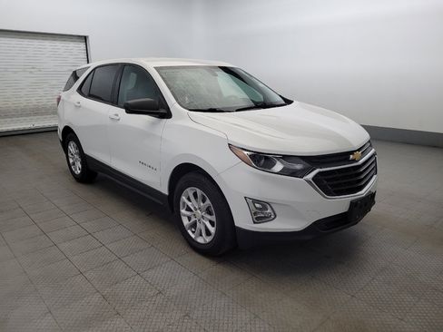 Used 2019 Chevrolet Equinox LS w/ LS Convenience Package FWD image 13