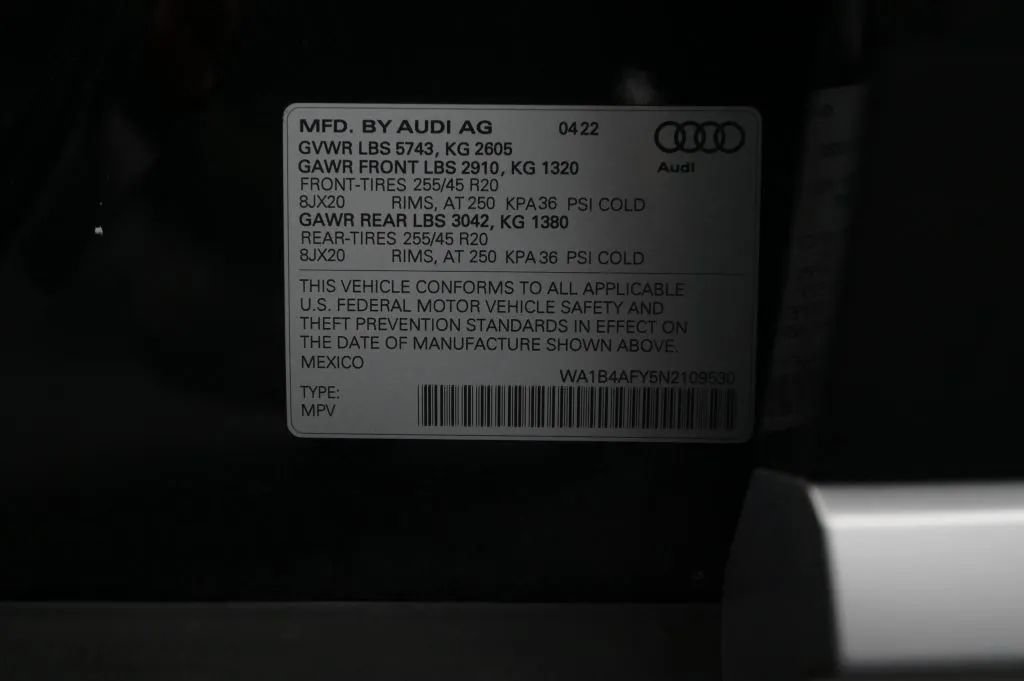 Used 2022 Audi SQ5 Premium Plus w/ Premium Plus Package AWD/4WD image 21