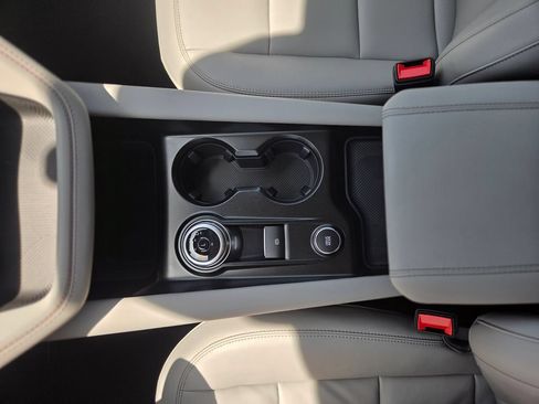 New 2026 Ford Explorer Active w/ Active Comfort Package RWD image 28