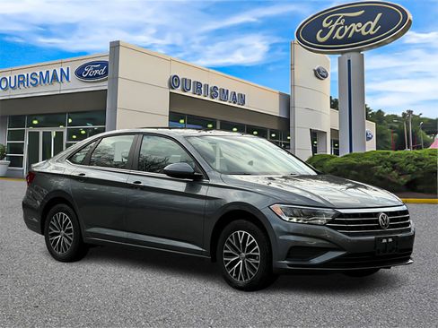 Used 2021 Volkswagen Jetta SE w/ SE Cold Weather Package image 1