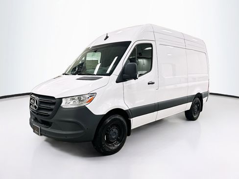 Used 2026 Mercedes-Benz Sprinter 2500 image 3