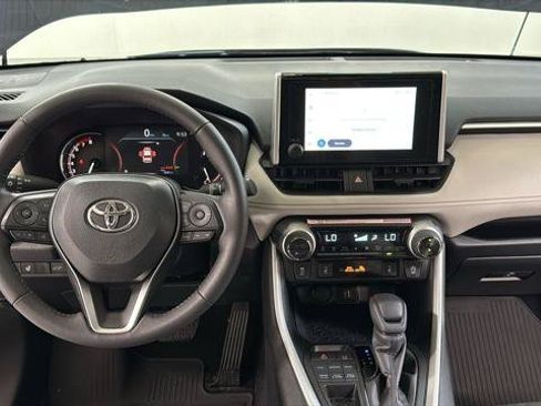 Certified 2025 Toyota RAV4 XLE w/ Convenience Package AWD/4WD image 1