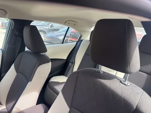 Used 2026 Toyota Corolla LE image 9