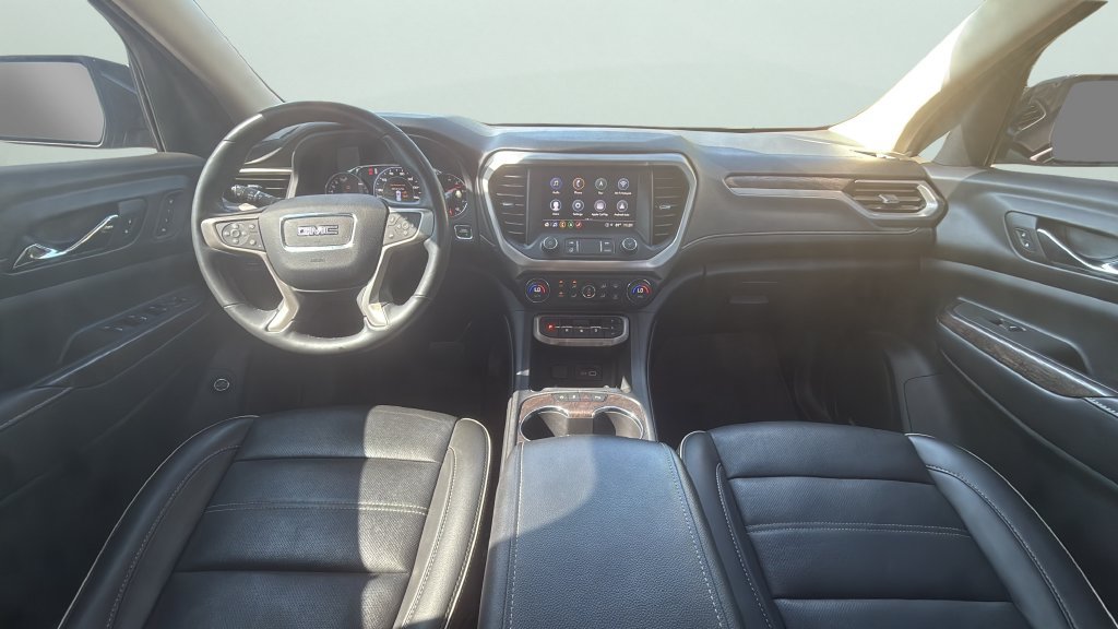 Used 2021 GMC Acadia Denali w/ Denali Ultimate Package AWD/4WD image 13