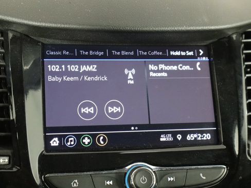 Used 2020 Chevrolet Trax LT w/ Redline Edition FWD image 32