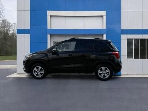 Used 2021 Chevrolet Trax LT w/ Driver Confidence Package image 5