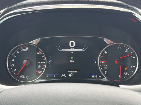 Used 2023 Chevrolet Traverse Premier FWD image 34