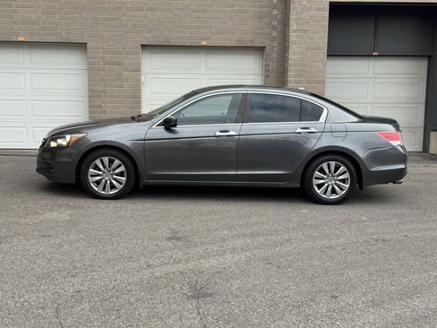 Used 2012 Honda Accord EX-L image 2