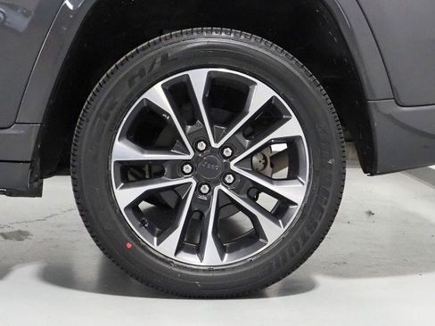 Used 2023 Jeep Grand Cherokee Overland image 55