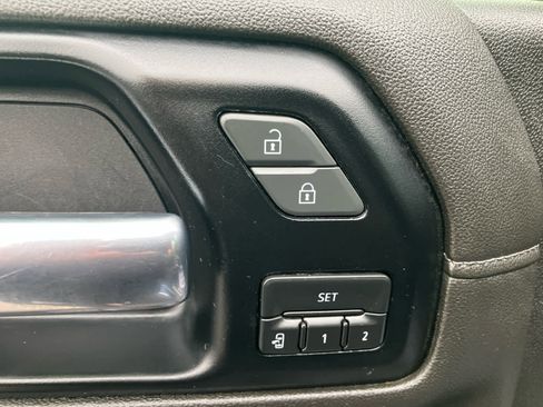 Used 2022 Chevrolet Silverado 3500 High Country w/ Z71 Off-Road Package image 12