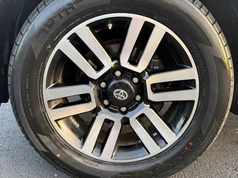 Used 2014 Toyota 4Runner Limited AWD/4WD image 13