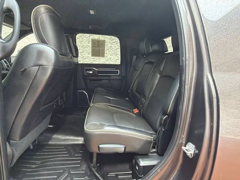 Used 2021 RAM 2500 Laramie w/ Night Edition AWD/4WD image 12