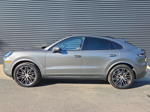 Certified 2026 Porsche Cayenne Coupe AWD/4WD image 2