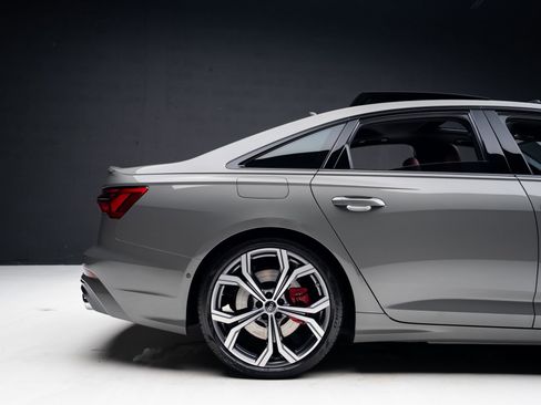 Used 2024 Audi S6 Premium Plus w/ Premium Plus Package image 37