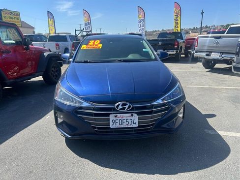 Used 2020 Hyundai Elantra SEL FWD image 3