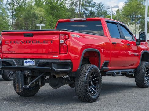 Used 2021 Chevrolet Silverado 2500 Custom w/ Custom Value Package AWD/4WD image 4