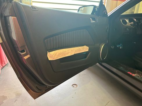 Used 2014 Ford Mustang Shelby GT500 w/ Equipment Group 821A image 12