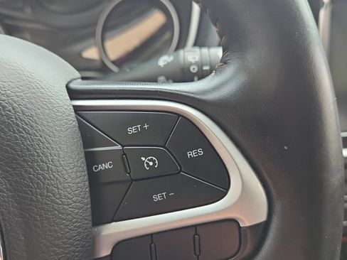 Used 2020 Jeep Compass Limited AWD/4WD image 15