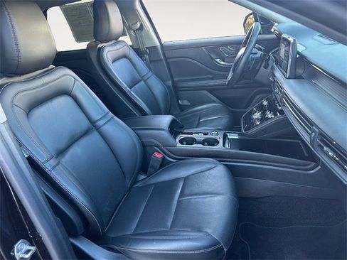 Used 2021 Lincoln Corsair AWD w/ Equipment Group 101A image 15