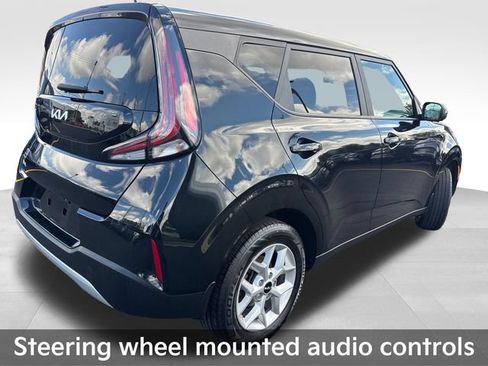 Used 2023 Kia Soul LX w/ Option Group 015 FWD image 8