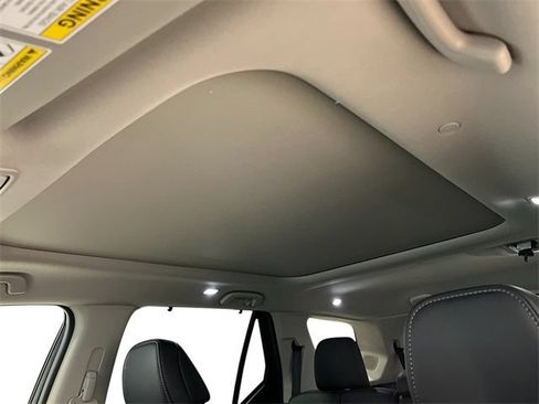 New 2026 Honda Pilot Touring image 14